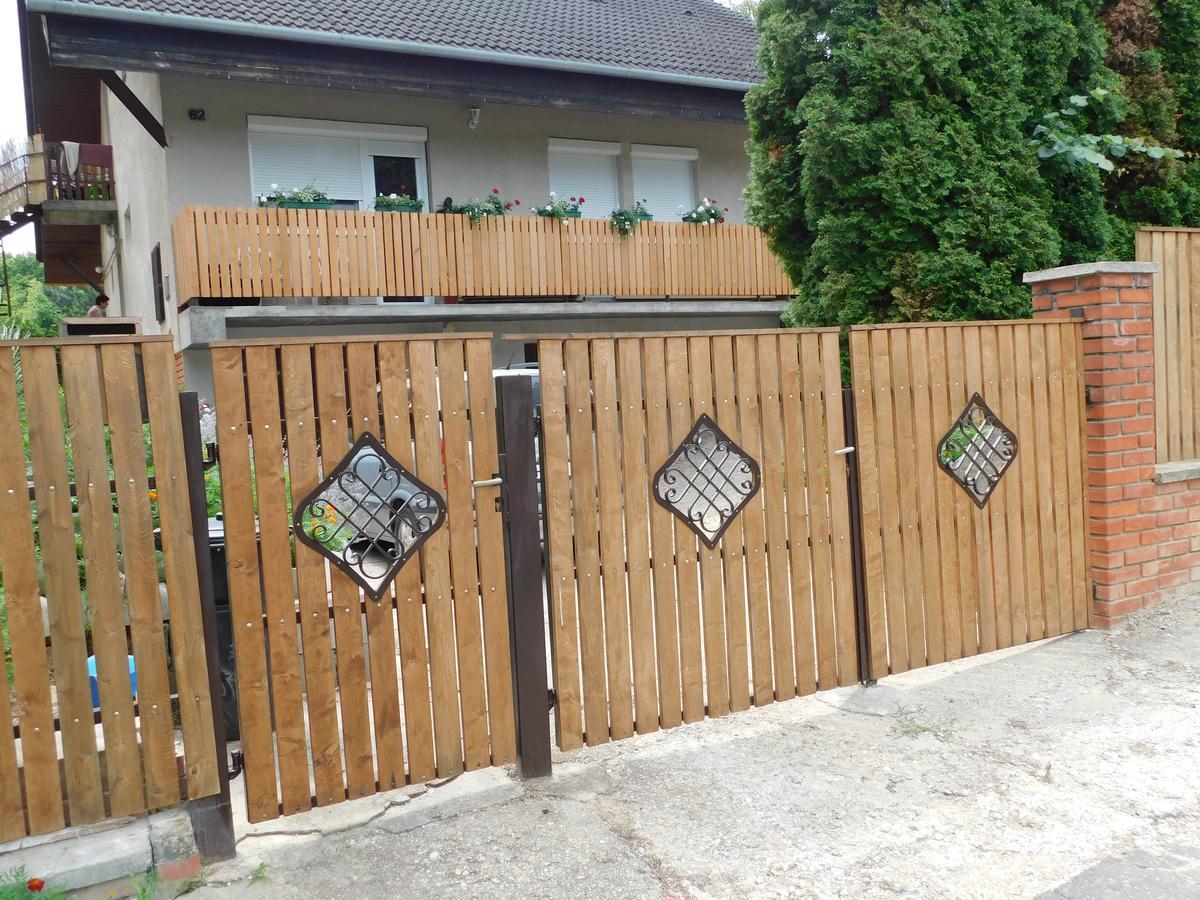 Levendula Vendeghaz Villa บาลาตอนเฟิลด์วาร์ ภายนอก รูปภาพ